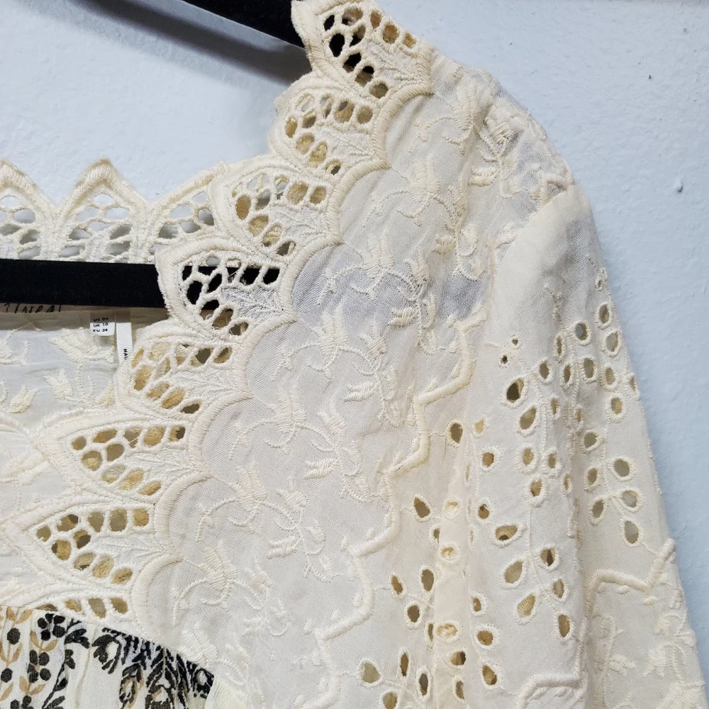 Floreat Cream Lace Yoke Floral Peasant Blouse - Picture 4 of 6